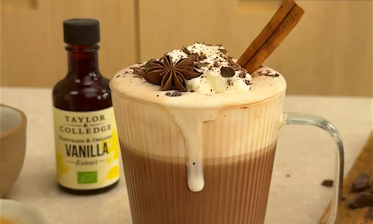 Picture - Vanilla Chai Hot Chocolate